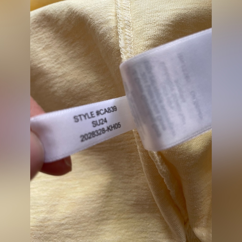 New J.Crew Women Crew Neck Yellow Top Size Medium - Picture 10 of 10